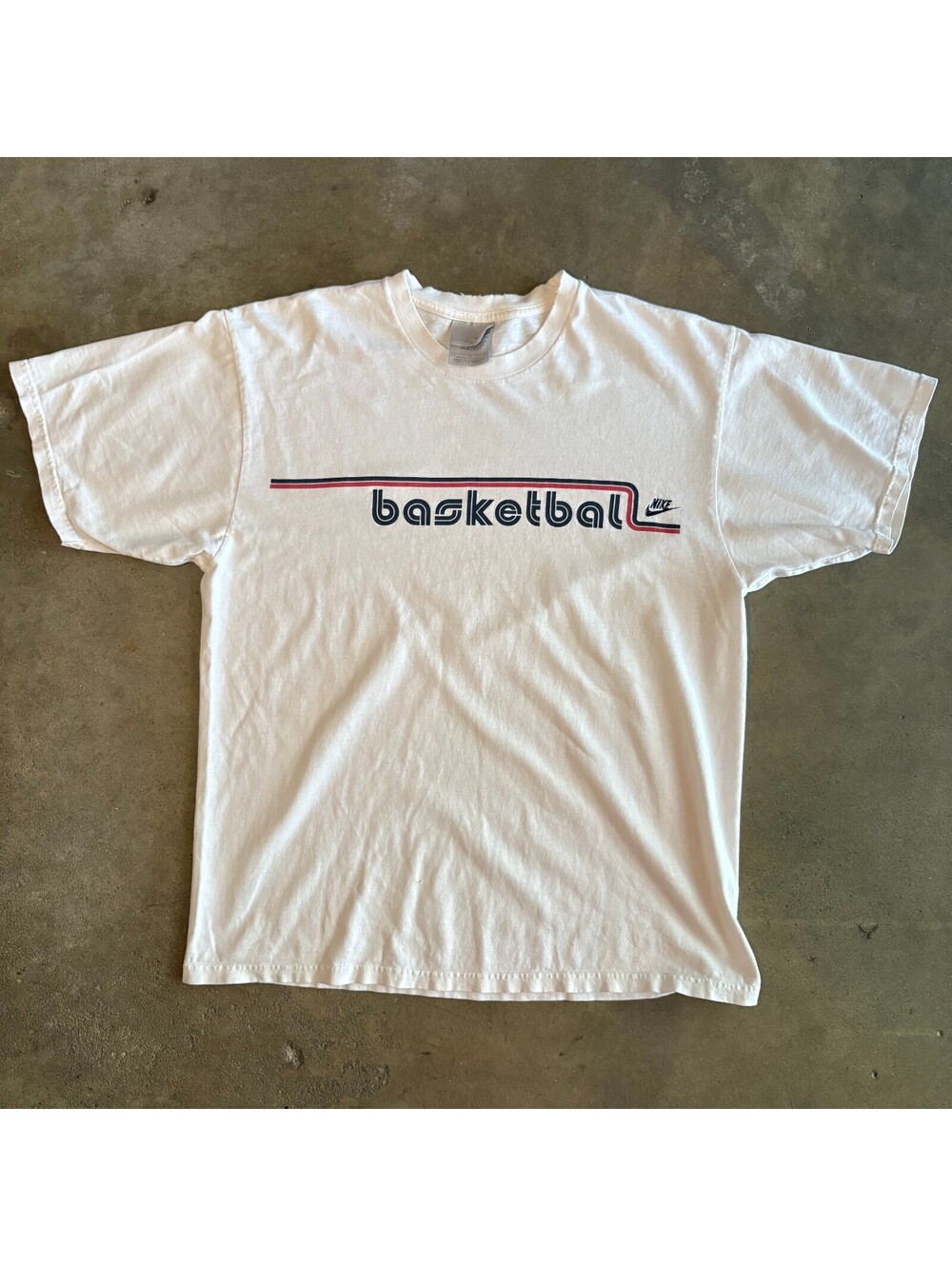 Vtg 90's Nike "Basketball" Men Sz M White T-Shirt
